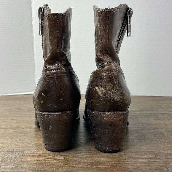 Frye Women’s Leather Leslie 76751 Brown  Ankle Side Zip Booties Boots, size 8.5 - Picture 6 of 13